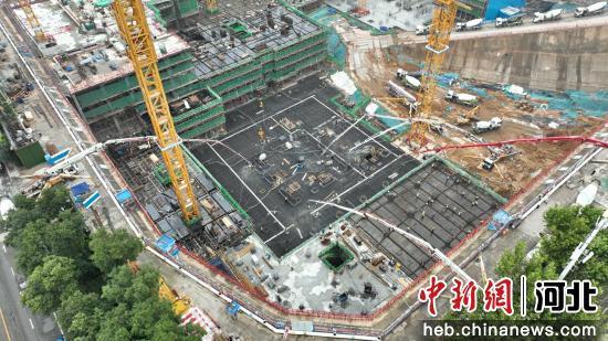 石家庄高铁片区超高层地标建筑项目正式启动塔楼基础浇筑