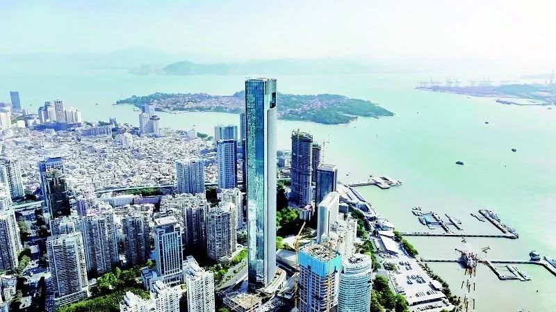 339.88米，“福建第一高楼”竣工